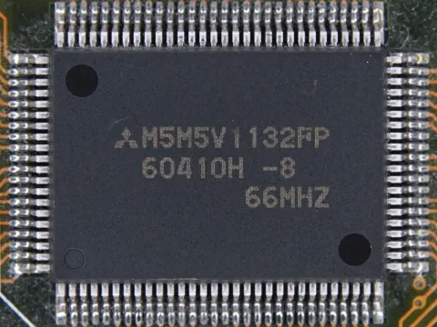 M5M5V1132FP-8