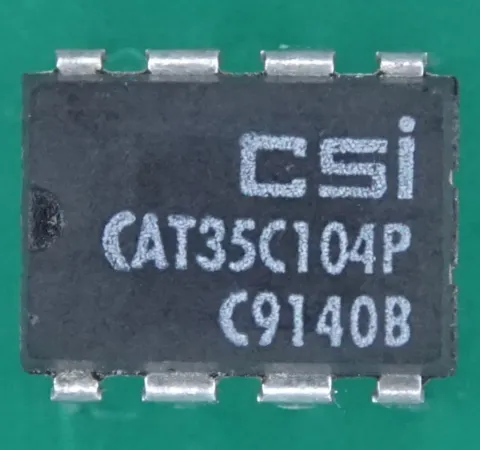 CAT35C104P