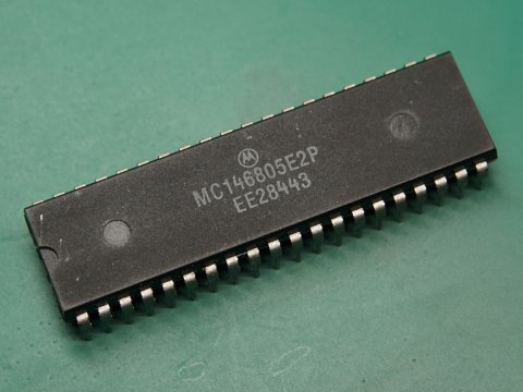 MC146805E2P