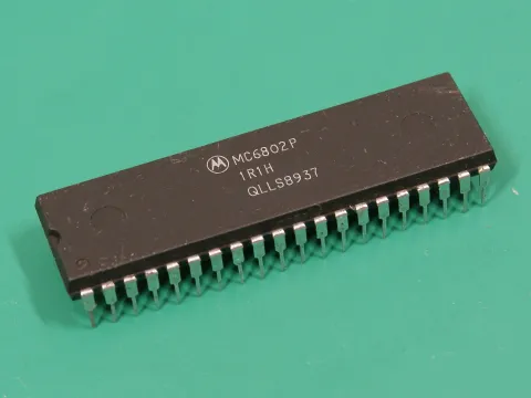 Motorola MC6802 | Electrelic Motorola MC6802 | Electrelic