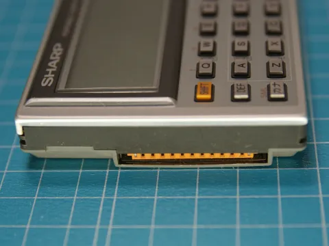 SHARP PC-1350 ポケットコンピュータ ポケコン - Sharp 公式通販