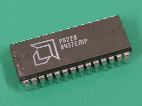 P8228