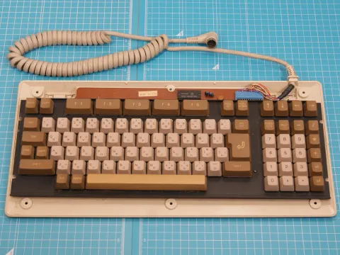 PC-8801mk2用のキーボード | Electrelic