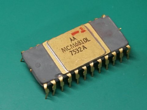 MCM6810L-1